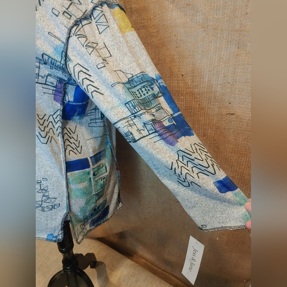 Jess & Jane Manhattan City Scape Colorful Soft Stretchy Tunic Size Large - Picture 3 of 11